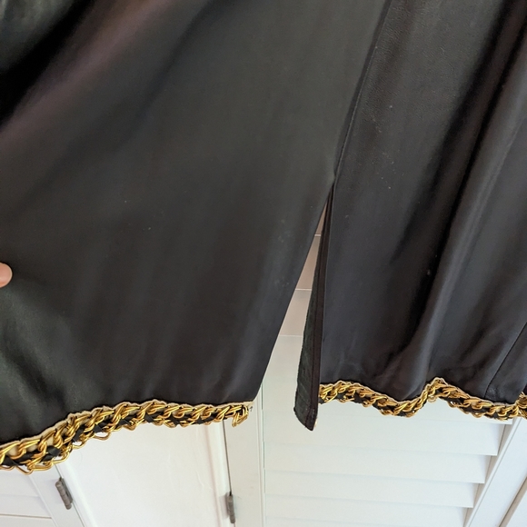 Real leather coat, Chanel style, Emily in Paris, Sex and the City style - Picture 6 of 8